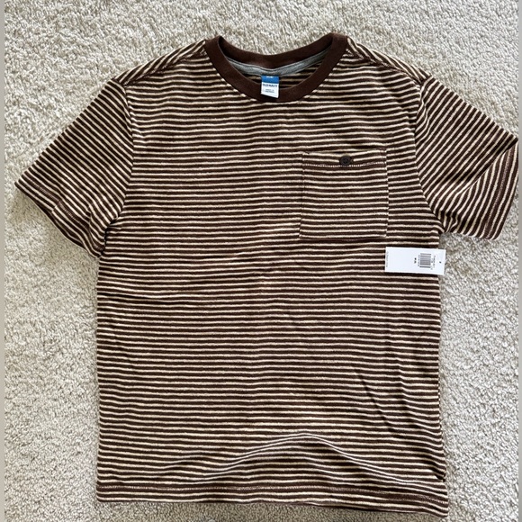 Lot of 4 T-Shirts, Boys Size Medium/8, old navy & gap, NWT, NWOT & EUC - Picture 2 of 5